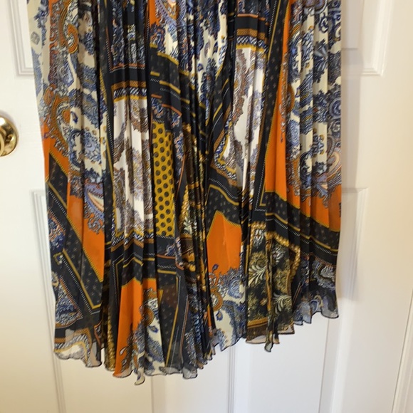 H&M pattern long skirt - Picture 4 of 8